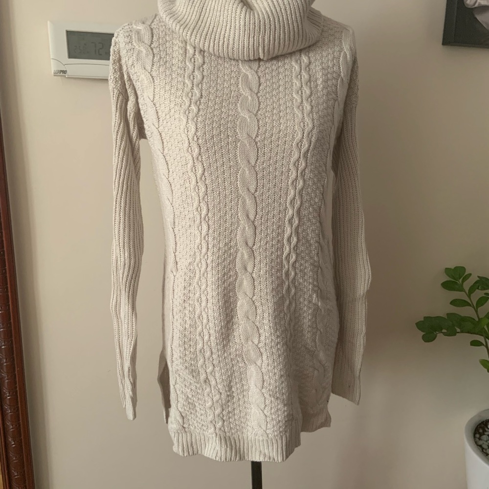 Forever 21 oversized long sweater size small